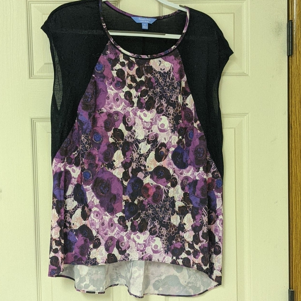 Simply Vera top, flower print, size XL